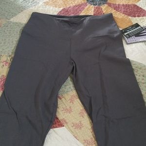 Lysse charcole gray anklel leggings, nwt